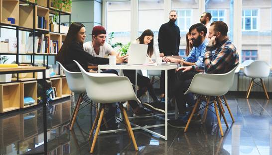 Investors pour record-breaking funding into Australian startups