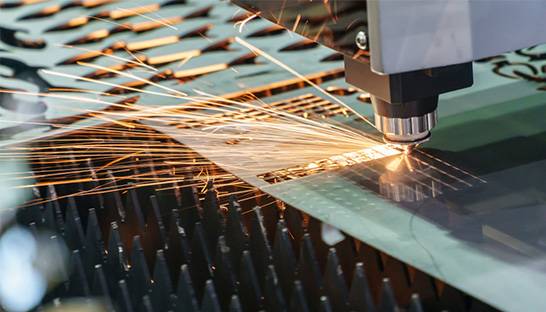 UK manufacturing sees orders slow amid Brexit anxiety