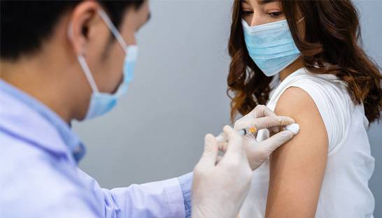 Alvarez & Marsal and Deloitte mandate vaccines for US staff 