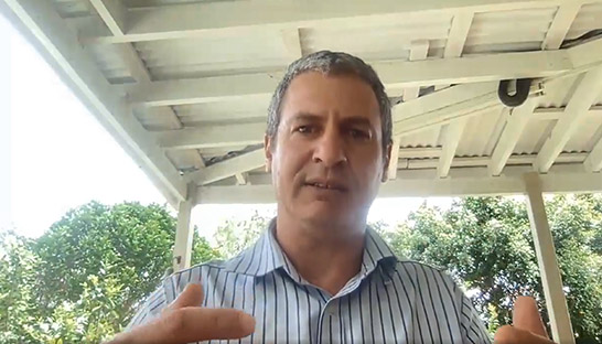 Aussie consulting podcast goes viral after snake drops in