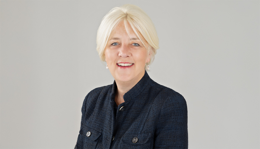 Growth dies in the gaps between functions