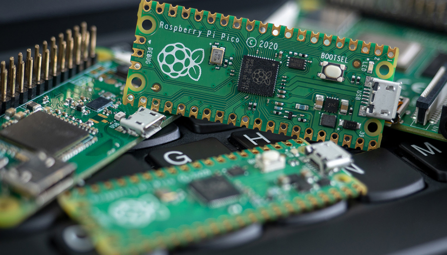 Using a solar-powered Raspberry Pi cluster to transform government prototyping